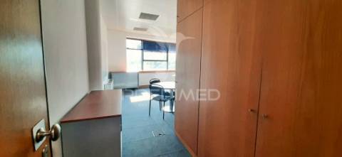 Excelente escritório, ótimo preço, parque das nações, lisboa