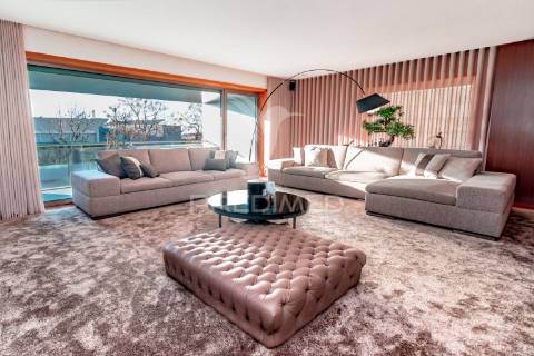 Moradia de luxo em zona premium - falperra, braga