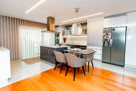 Moradia de luxo em zona premium - falperra, braga