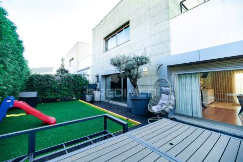 Moradia de luxo em zona premium - falperra, braga