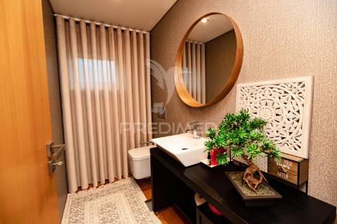 Moradia de luxo em zona premium - falperra, braga