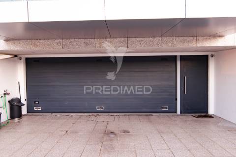 Moradia de luxo em zona premium - falperra, braga