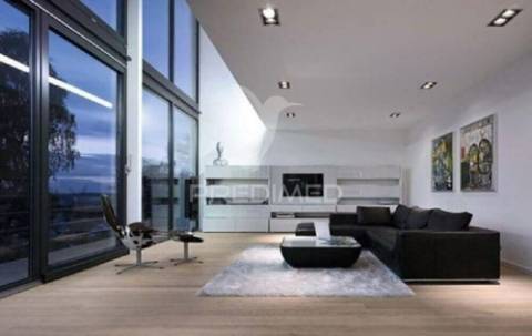 Terreno (2.400m2) vista mar, anfiteatro e porto do funchal