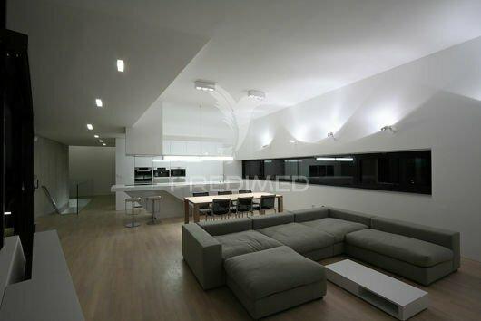 Terreno (2.400m2) vista mar, anfiteatro e porto do funchal
