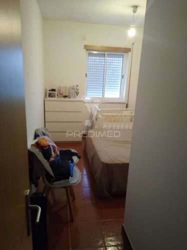 Apartamento t2 + 1  ratinha