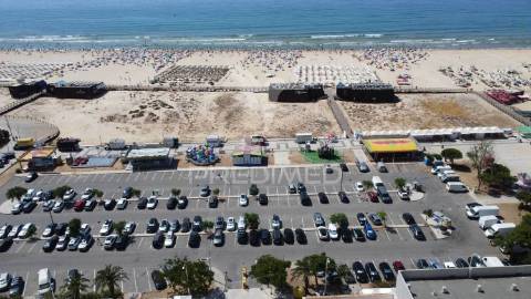 T0+1, segunda linha de monte gordo, vista mar, praia a 100m