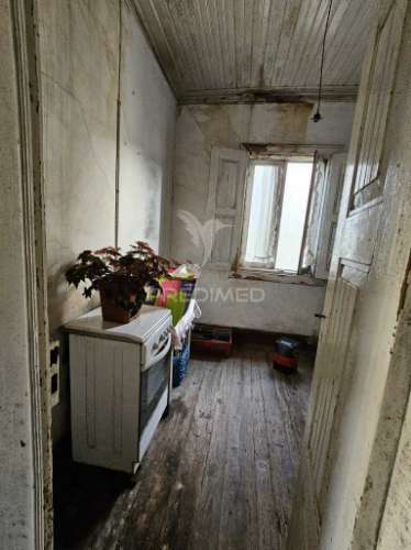 Moradia para restauro em silvares (s. martinho) - fafe