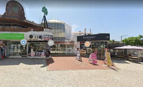 Loja no centro comercial vila nova em albufeira - oura