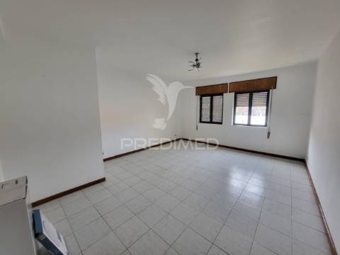 Apartamento t2 no centro de macedo de cavaleiros.
