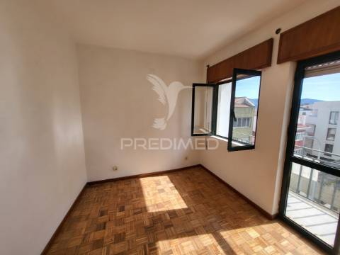 Apartamento t2 no centro de macedo de cavaleiros.