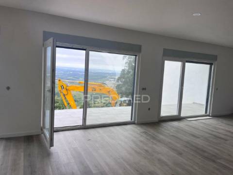 Vivenda t3 serra e mar