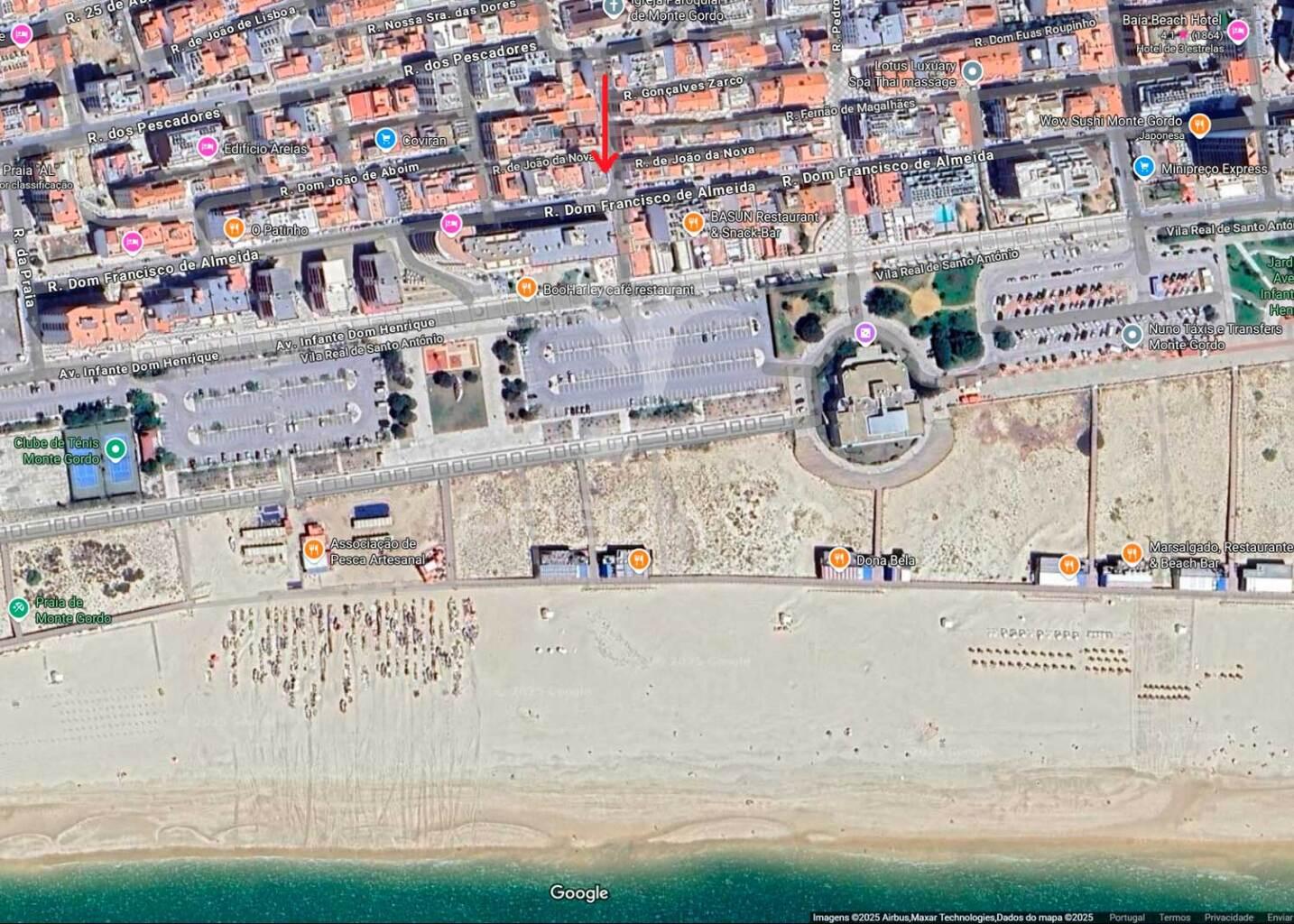 T2, segunda linha de monte gordo, vista mar, praia a 100m