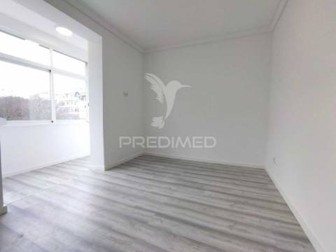 Apartamento totalmente remodelado t1 arroios lisboa