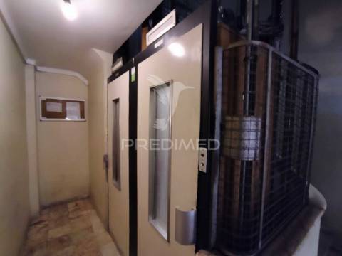 Apartamento totalmente remodelado t1 arroios lisboa