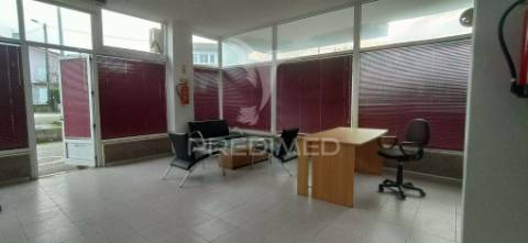 Loja em trancoso com 39 m2