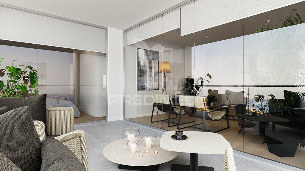 Apartamento t3 com varanda e vista mar