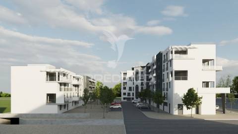 Apartamento t3 com varanda e vista mar