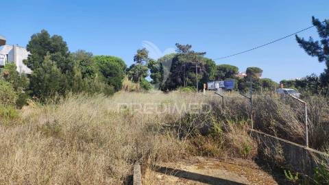 Terreno para construção - confina com estrada nacional