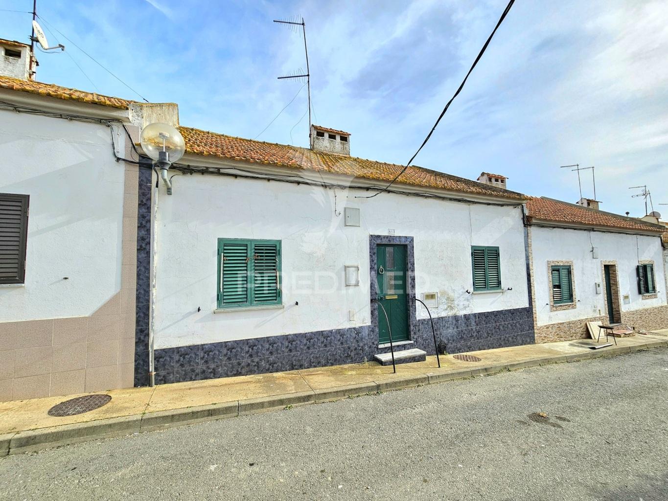 Moradia t1 e lote para construção, aljustrel
