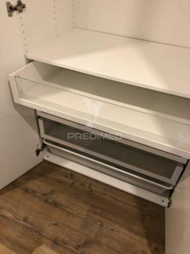 Apartamento t2 remodelado com logradouro na ajuda