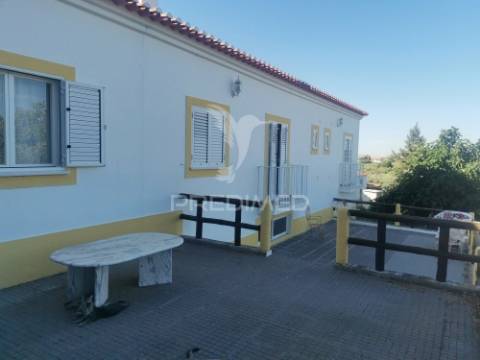 Quinta t5 com pomar em beja