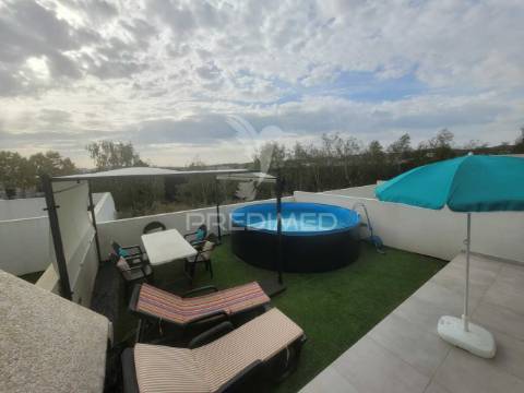 Moradia t3 em banda em ribeirão