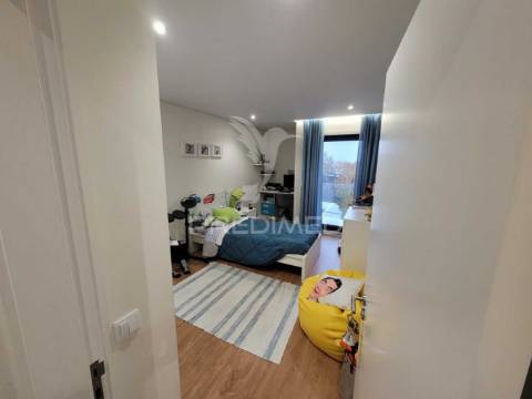 Moradia t3 em banda em ribeirão