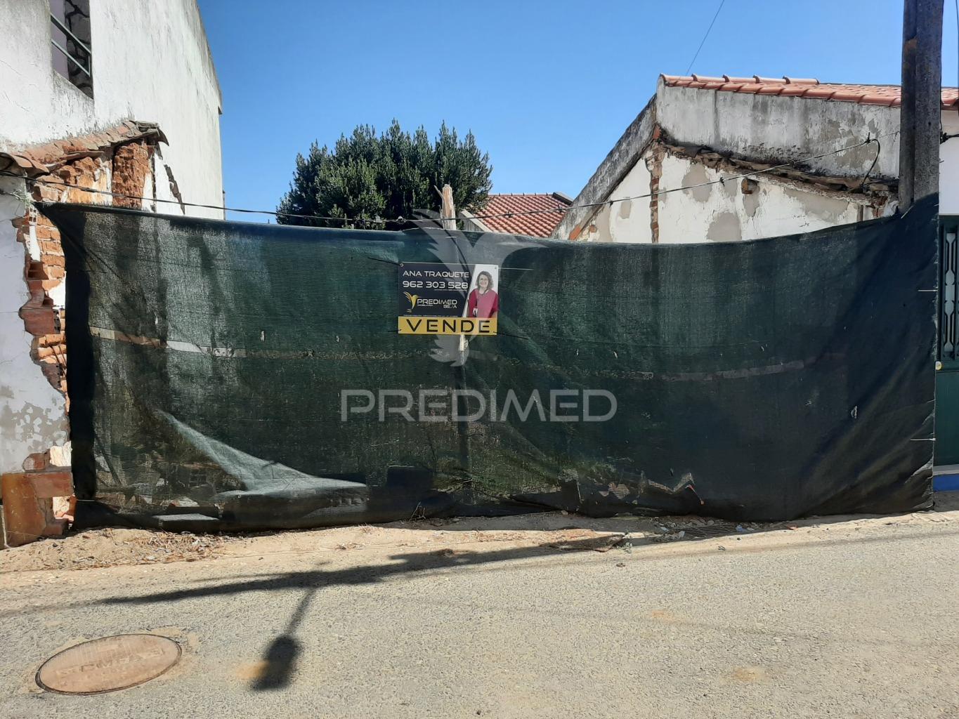 Moradia para reconstrução