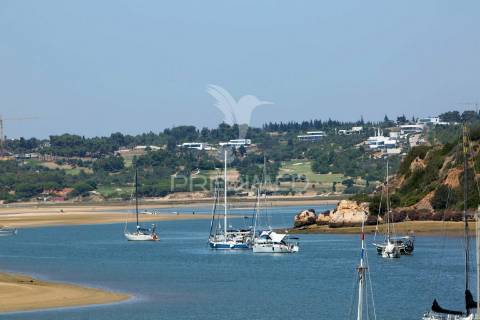 Apartamento t1 vista mar em alvor - algarve