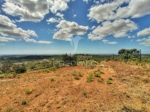 Terreno com vista mar