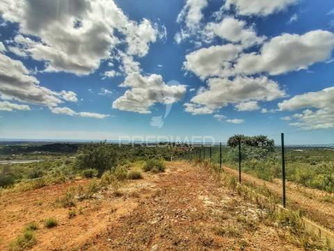Terreno com vista mar