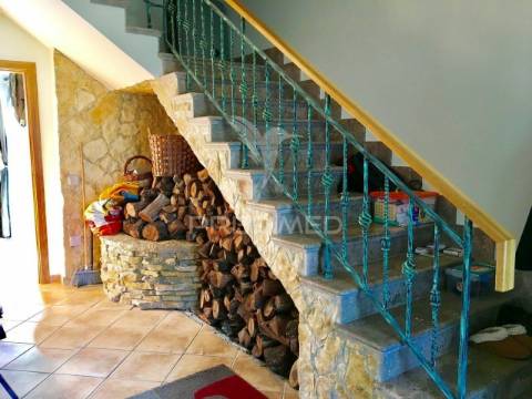 Moradia mediterrânica com piscina e jardim em são brás de alportel