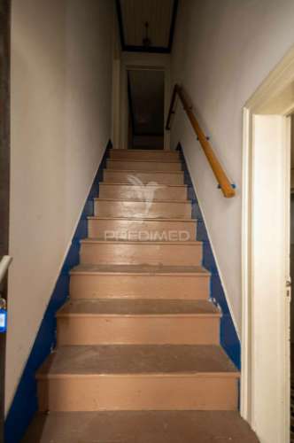 Moradia bi-familiar t6 e com espaço comercial - alter do chão