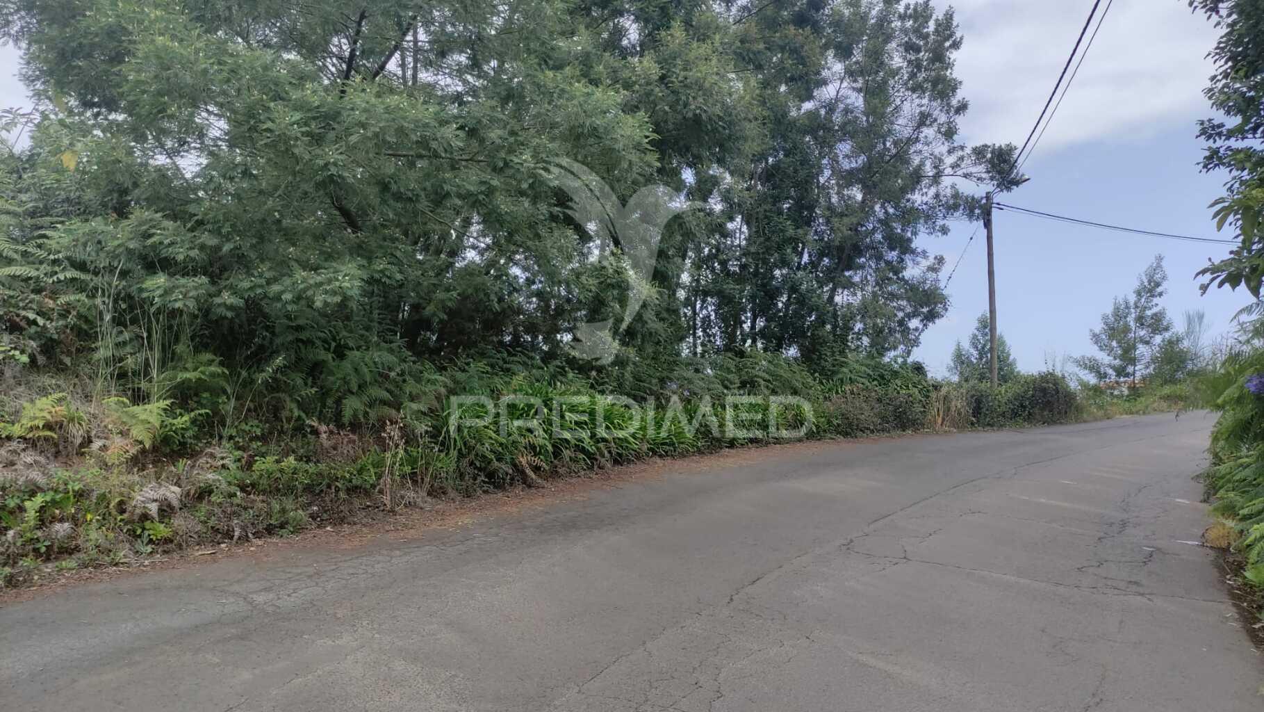 Terreno com 1080m2 situado em s.jorge,santana.