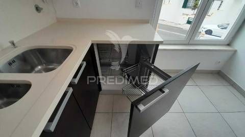 Excelente moradia v4 terraço e vista de mar ericeira