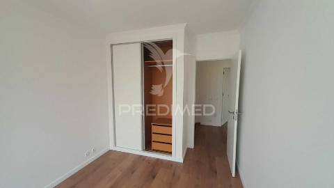 Excelente moradia v4 terraço e vista de mar ericeira