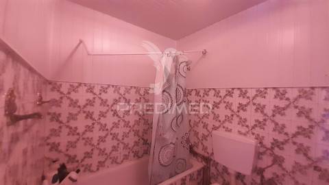 Apartamento t3 rua das rosas