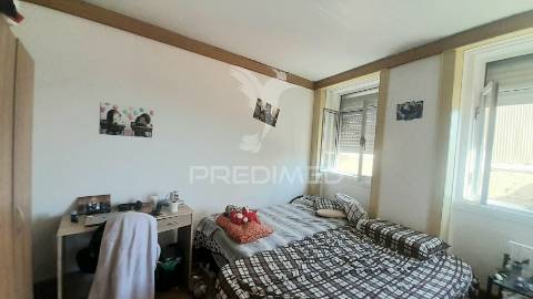 Apartamento t3 rua das rosas