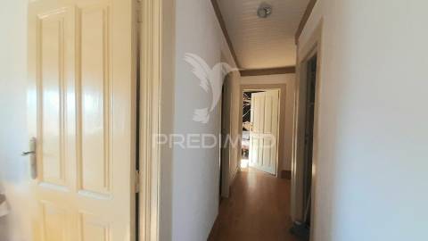 Apartamento t3 rua das rosas