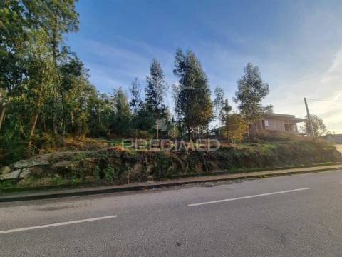 Terreno de construção - regadas fafe