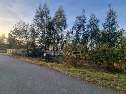 Terreno de construção - regadas fafe