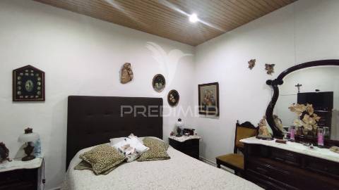 Moradia t3  em trigaches . beja