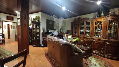 Moradia t3  em trigaches . beja