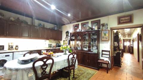 Moradia t3  em trigaches . beja