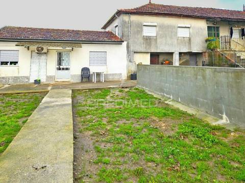 Moradia bi - familiar t2 + t2