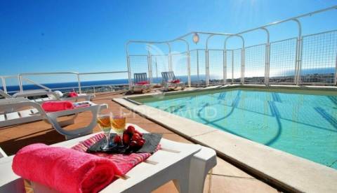 Penthouse t4 com piscina privada em albufeira