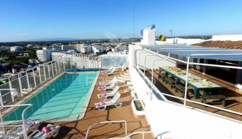 Penthouse t4 com piscina privada em albufeira