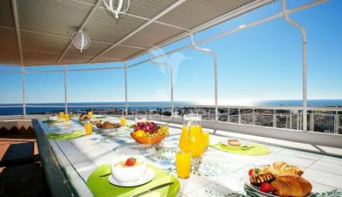 Penthouse t4 com piscina privada em albufeira