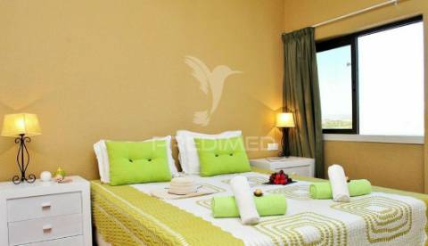 Penthouse t4 com piscina privada em albufeira