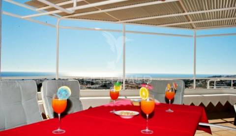 Penthouse t4 com piscina privada em albufeira